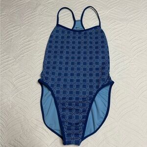 Nike Women’s Multi-Blue Geometrical 1 Piece Swimsuit. Size XL